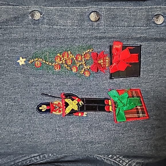 Casual Corner Annex Christmas Shirt Sz M Embroidered Beading Holiday Estate Sale - Picture 2 of 6